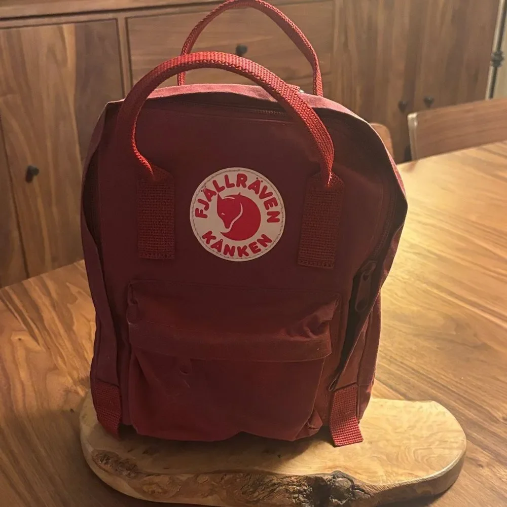 Kånken Mini Ox Red Backpack